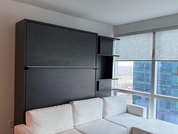 3rd image of 77 Hudson St APT 2613