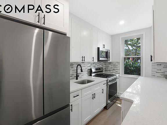 2nd image of 1748 E 55th St #42C