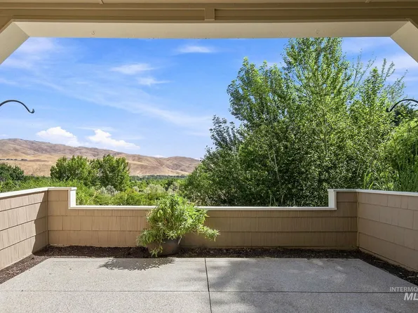 5170 S Surprise Way APT 104, Boise, ID 83716
