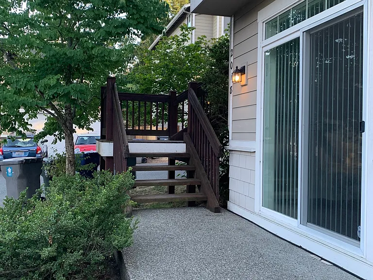 2018 NE 25th Pl — Photo 2