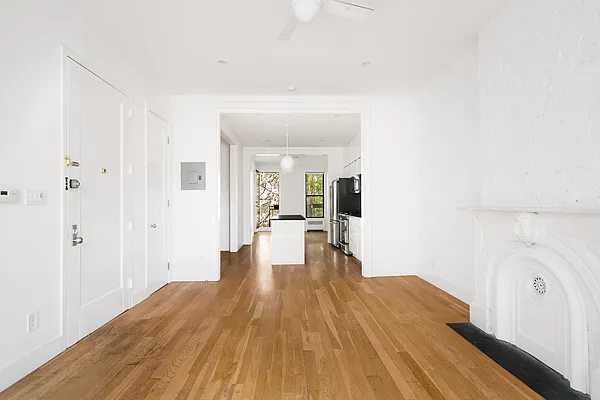 Rented by Compass | media 6