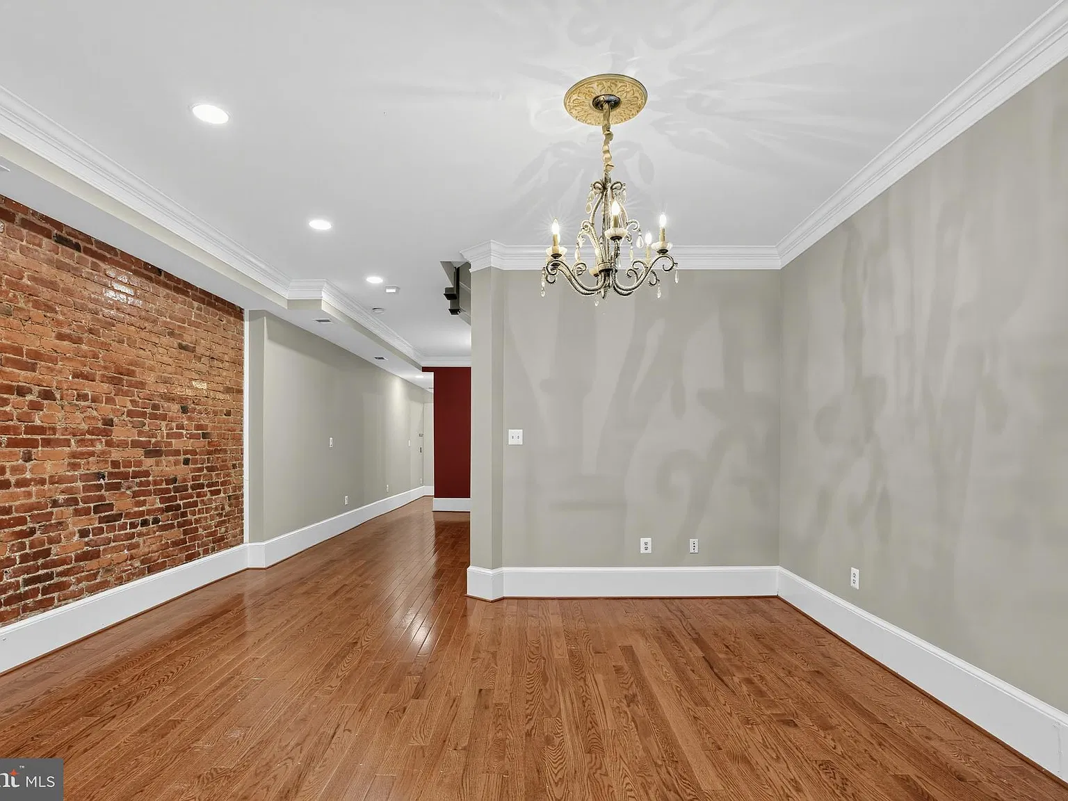 4 bed, 3.0 bath, 2918 sqft, $4,750 — Photo 1