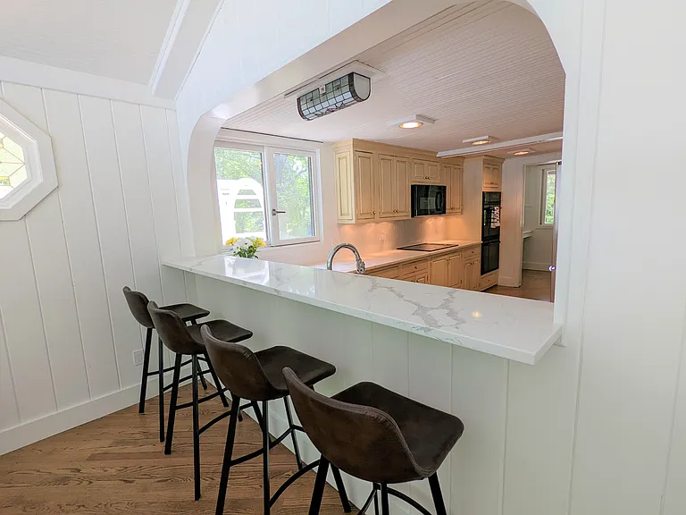 43 Scotts Landing Rd — Photo 7