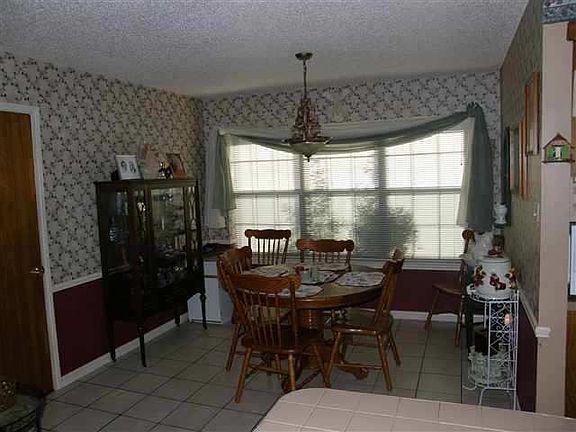 5th image of 4107 Timber Leaf Ct