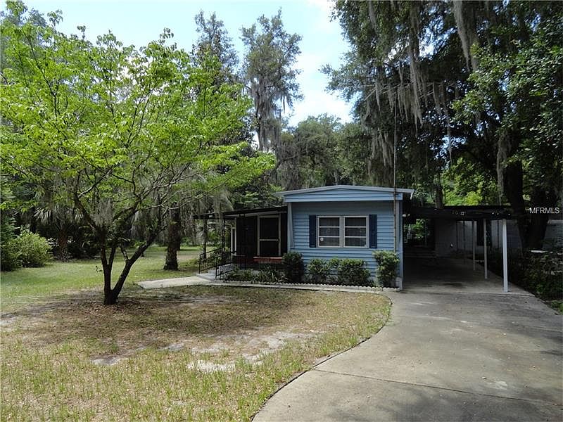 1st image of 202 W Lady Lake Blvd