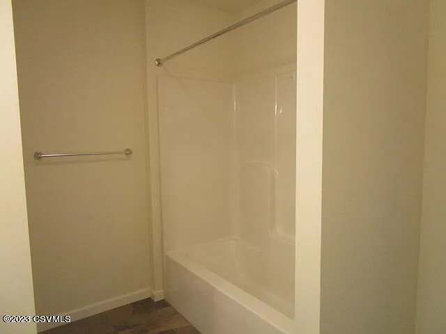820 Baker St — Photo 29