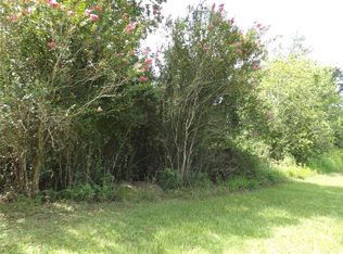 Willow Rd, Wallis, TX 77485