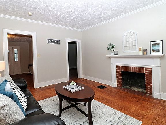 5th image of 806 Lovett Pl