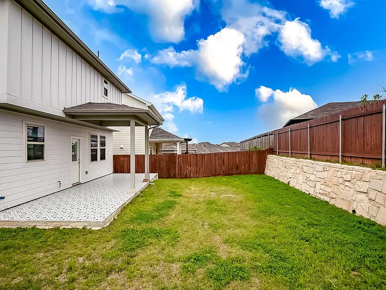 100 Earl Keen St — Photo 25