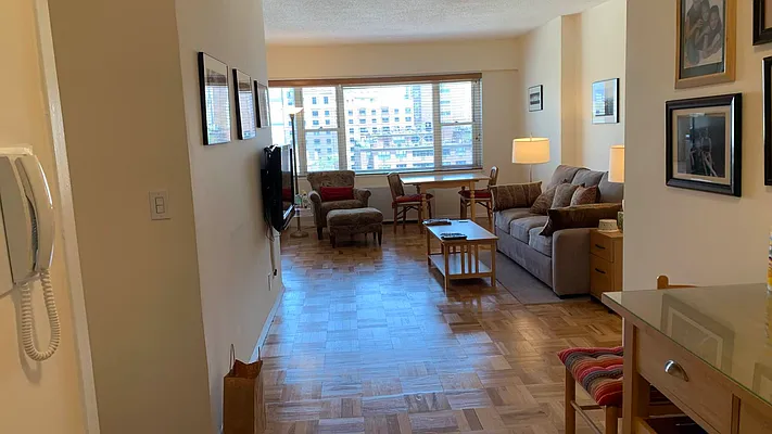 Rented by R New York | media 3