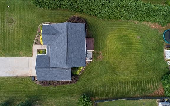 2nd image of 168 Silver Birch Ln