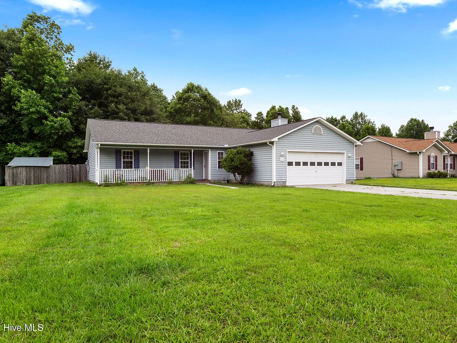 3 bed, 2.0 bath, $1,600 — Photo 2