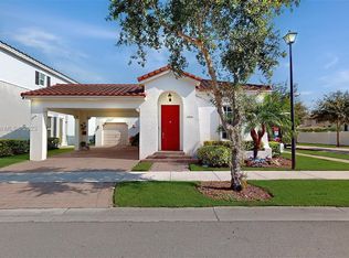 17051 SW 91st St, Palmetto Bay, FL 33196