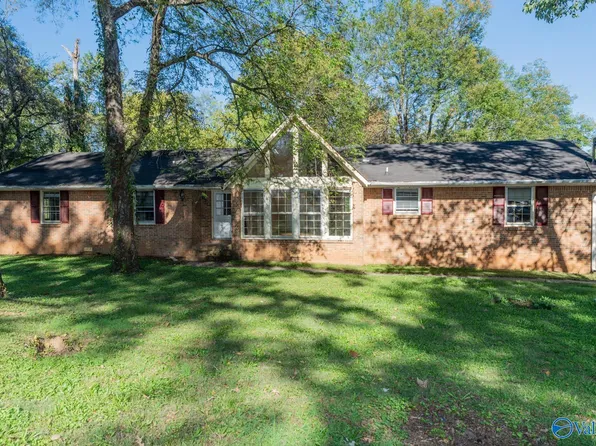 3824 Timbercrest Dr NW, Huntsville, AL 35810