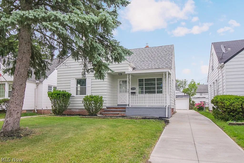 5149 Anthony St photo 1
