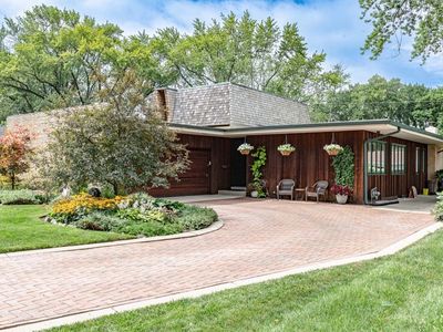 526 N Aldine Ave, Park Ridge, IL, 60068