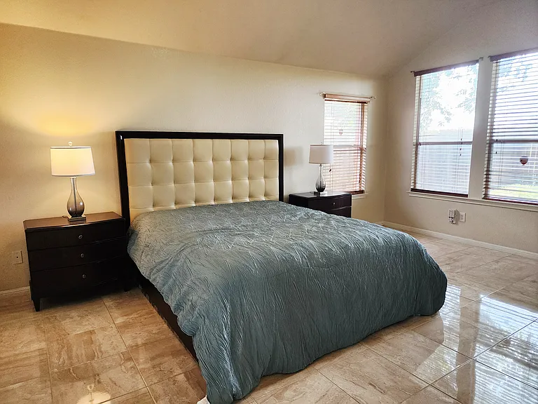 1522 Weatherford Dr — Photo 5