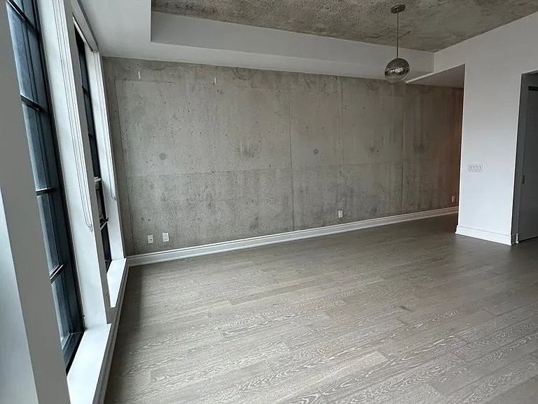 608 Richmond St W #609 — Photo 11