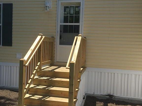 2nd image of 15 Deer Hill Ln