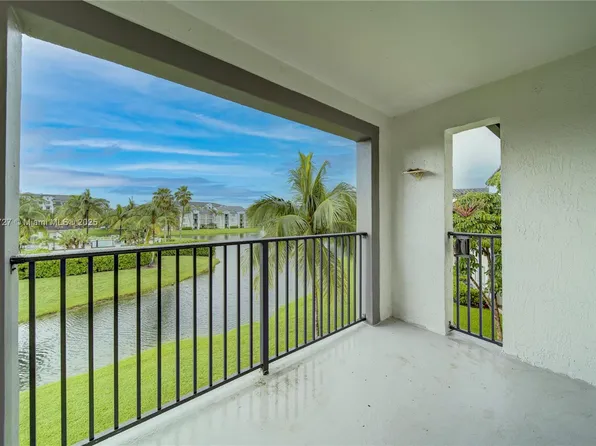 4560 NW 107th Ave APT 308, Miami, FL 33178