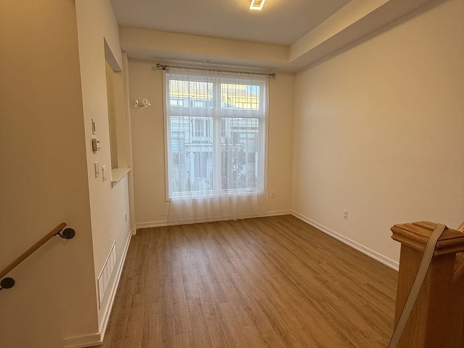 3 bed, $3,500 — Photo 2