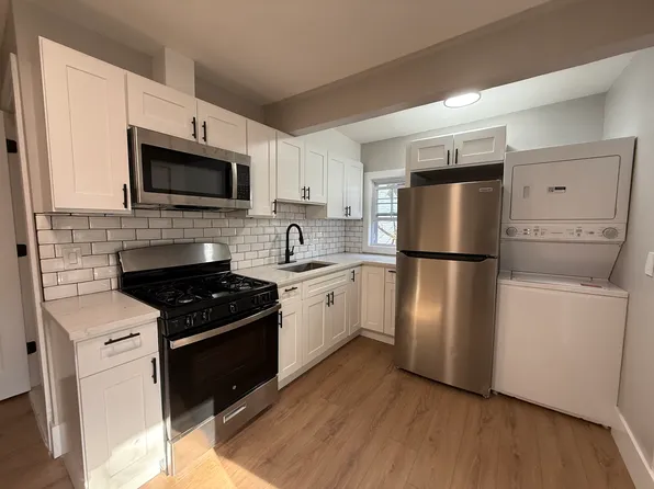 324 Congress Ave #2, Waterbury, CT 06708