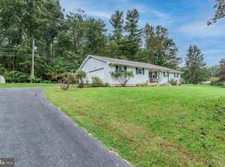 90 Fosselman Ln, Newport, PA 17074