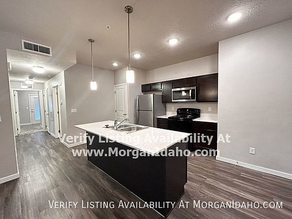 3rd image of 1025 S Elder St #204