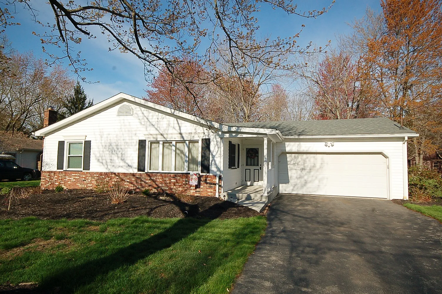 133 N Colonial Dr photo 1