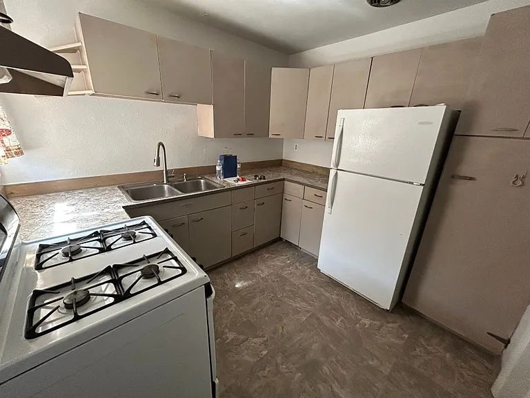 1013 E Park Ave — Photo 31