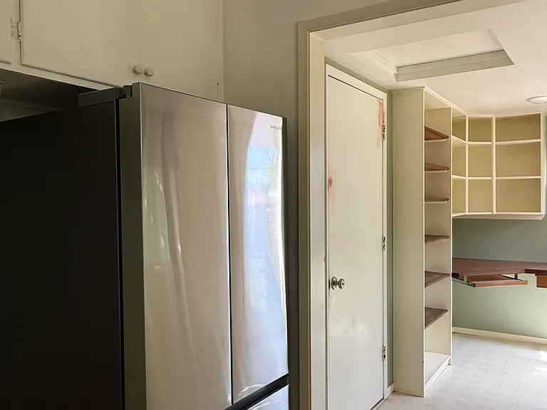3064 Laurel St — Photo 1