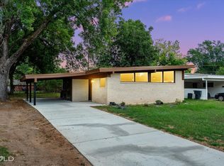 725 Meadowdale Pl, Shreveport, LA 71108