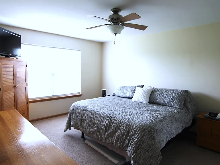 1303 Waverly Dr — Photo 9