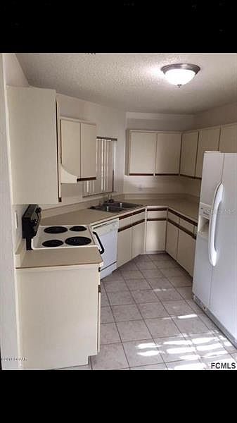 1st image of 4 Wheaton Ln #A