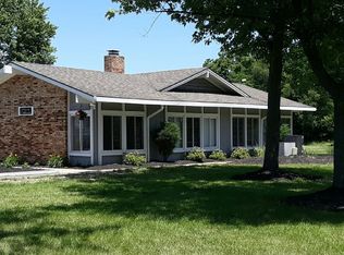 2320 W Washington Center Rd, Fort Wayne, IN 46818