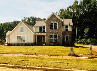 7037 Walker Farms Dr, Arlington, TN 38002