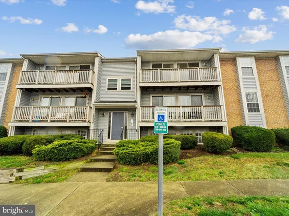 17050 Capri Ln APT 304, Dumfries, VA 22026