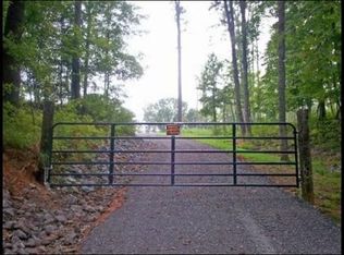 155 Ivanhoe Rd, Clinton, TN 37716