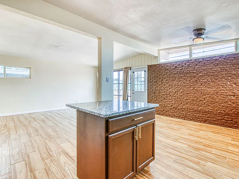 8818 Mount Elbert Dr — Photo 26