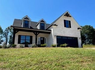 408 Lenalan Dr, Lexington, NC 27295