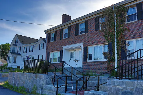 274 Main St #1A Photo 1
