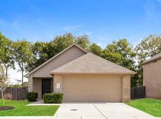 3204 Robin Rd, Ennis, TX 75119