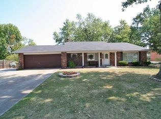 104 Mary Dr, Troy, IL 62294