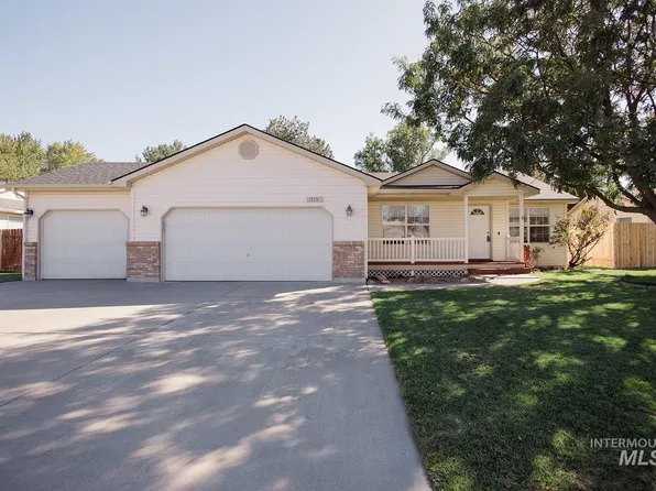 111 Victor Gust Dr, Mtn Home, ID 83647