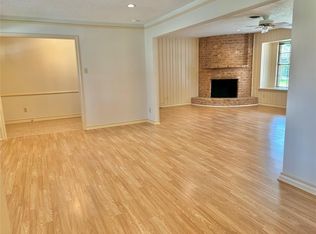 5451 Darnell St, Houston, TX 77096