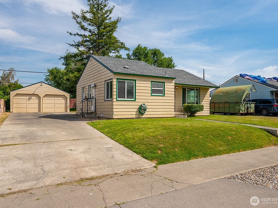 1st image of 907 S Hawthorne Drive