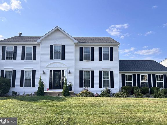 2nd image of 21 Santalina Dr