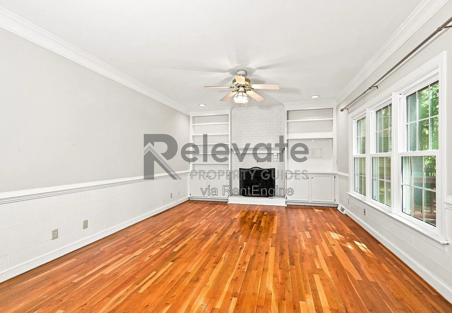 4 bed, 2.5 bath, 2564 sqft, $3,200 — Photo 2