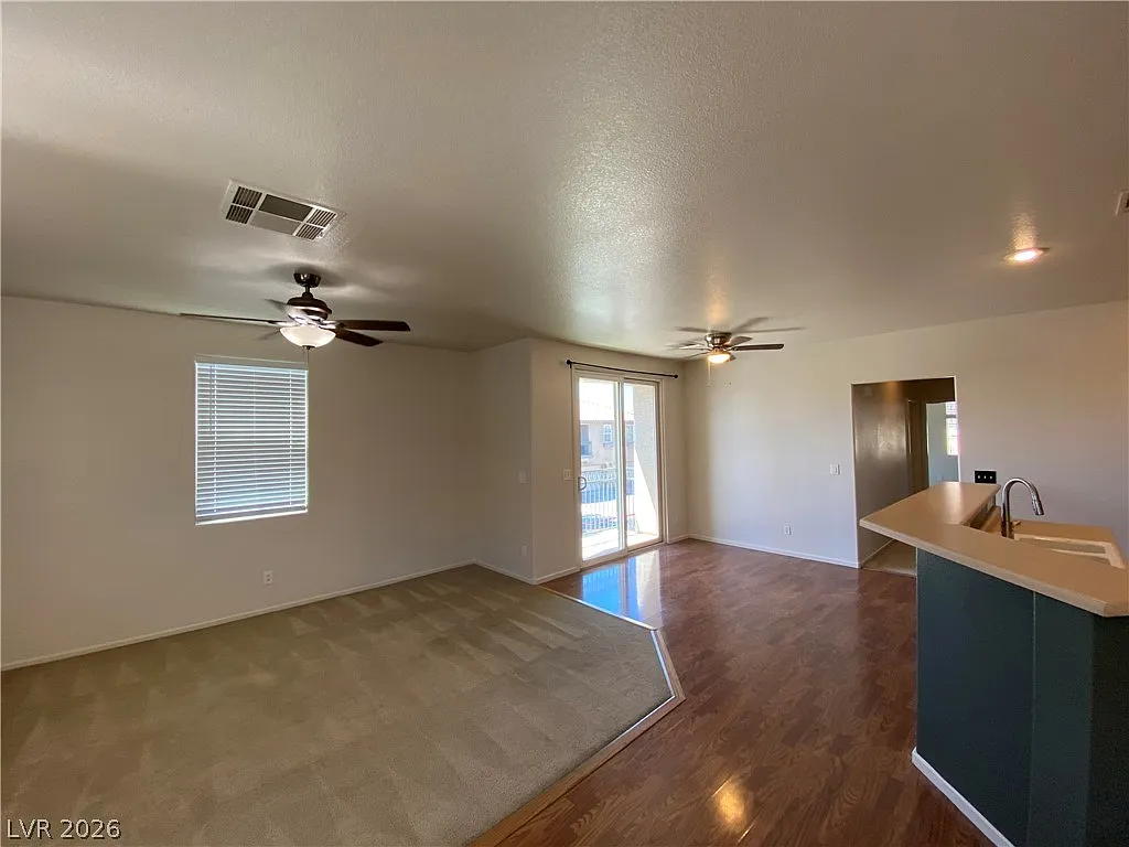 2 bed, 2.0 bath, 1220 sqft, $1,700 — Photo 4