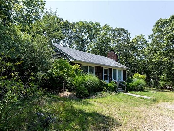 3rd image of 12 Norfolk Dr